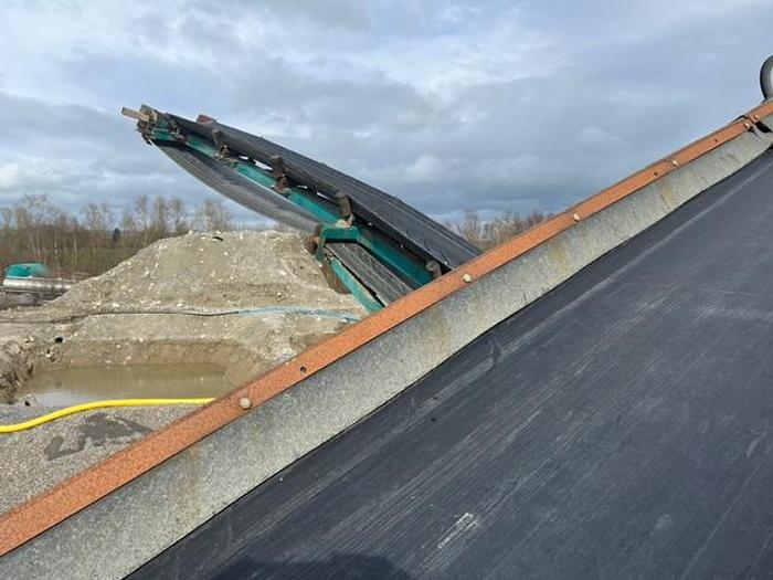 Used 2007 Powerscreen 2100 2 deck Rinsing screen