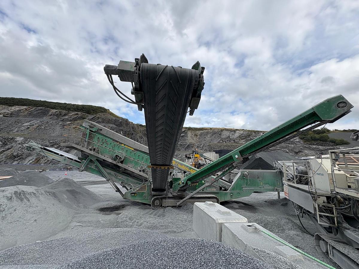 Refurbished 2015 McCloskey S190