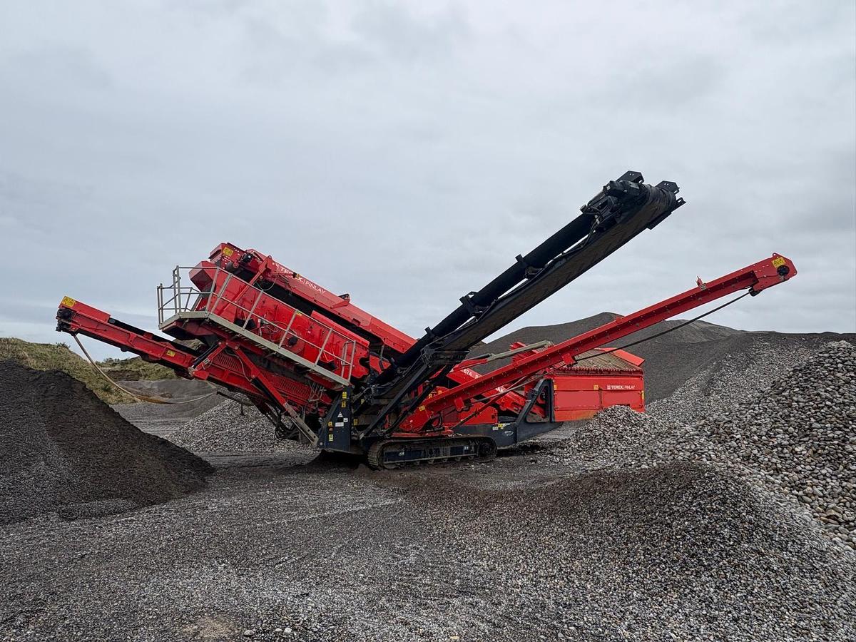 Used 2022 Terex Finlay 674