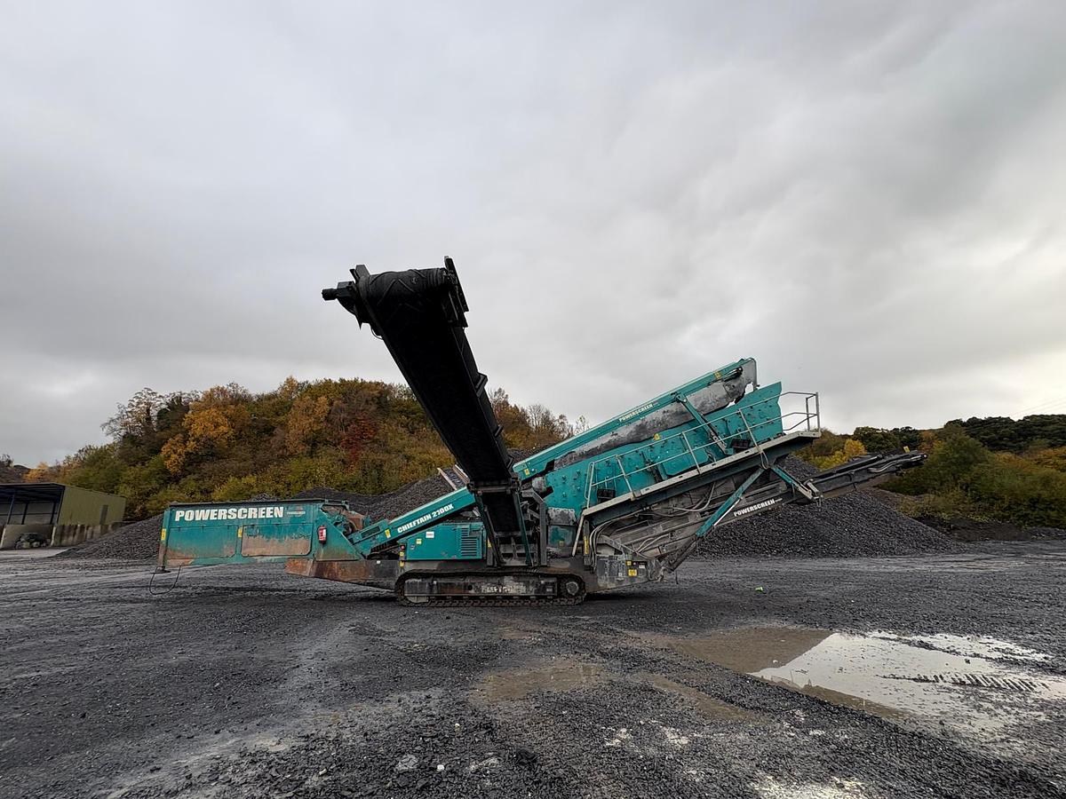 Used 2018 Powerscreen Chieftain 2100x