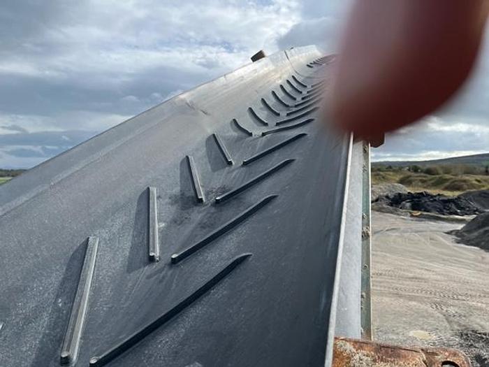 Used 2007 Powerscreen 2100 2 deck Rinsing screen