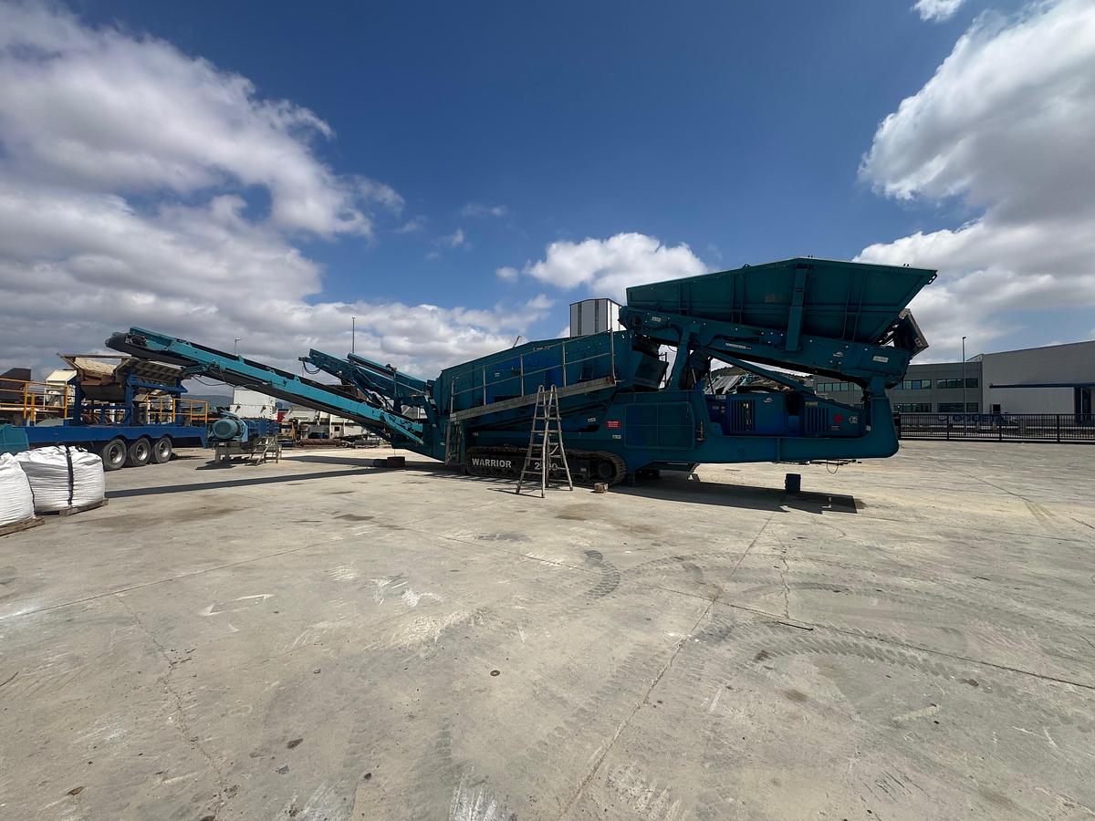 Used 2008 Powerscreen Warrior 2400