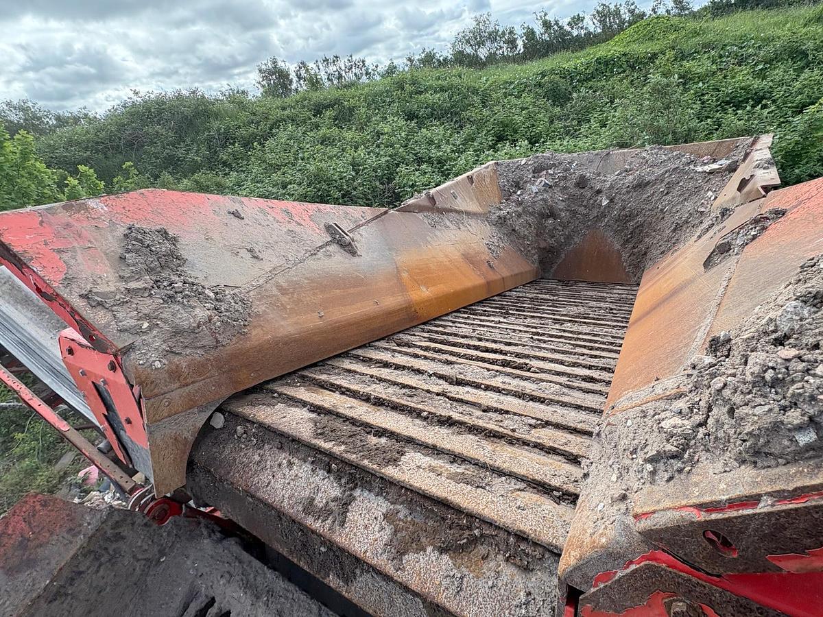 Used 2019 Terex Finlay 883+