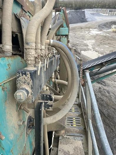 Used 2007 Powerscreen 2100 2 deck Rinsing screen