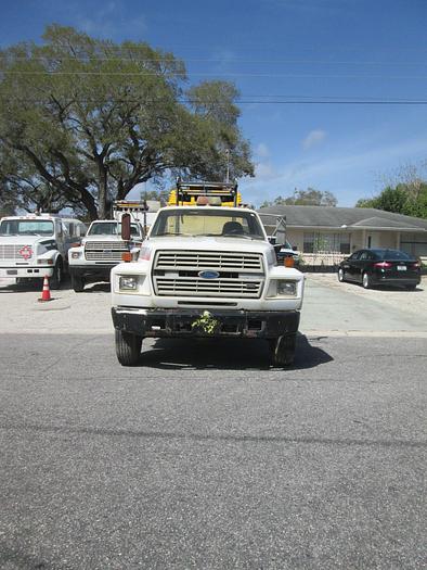 Used 1990 Ford F700 Attenuator Flat Bed Crash Truck