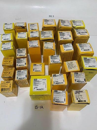 ASSORTMENT NEW HUBBELL 32 TOTAL PIECES FAST SHIPPING!