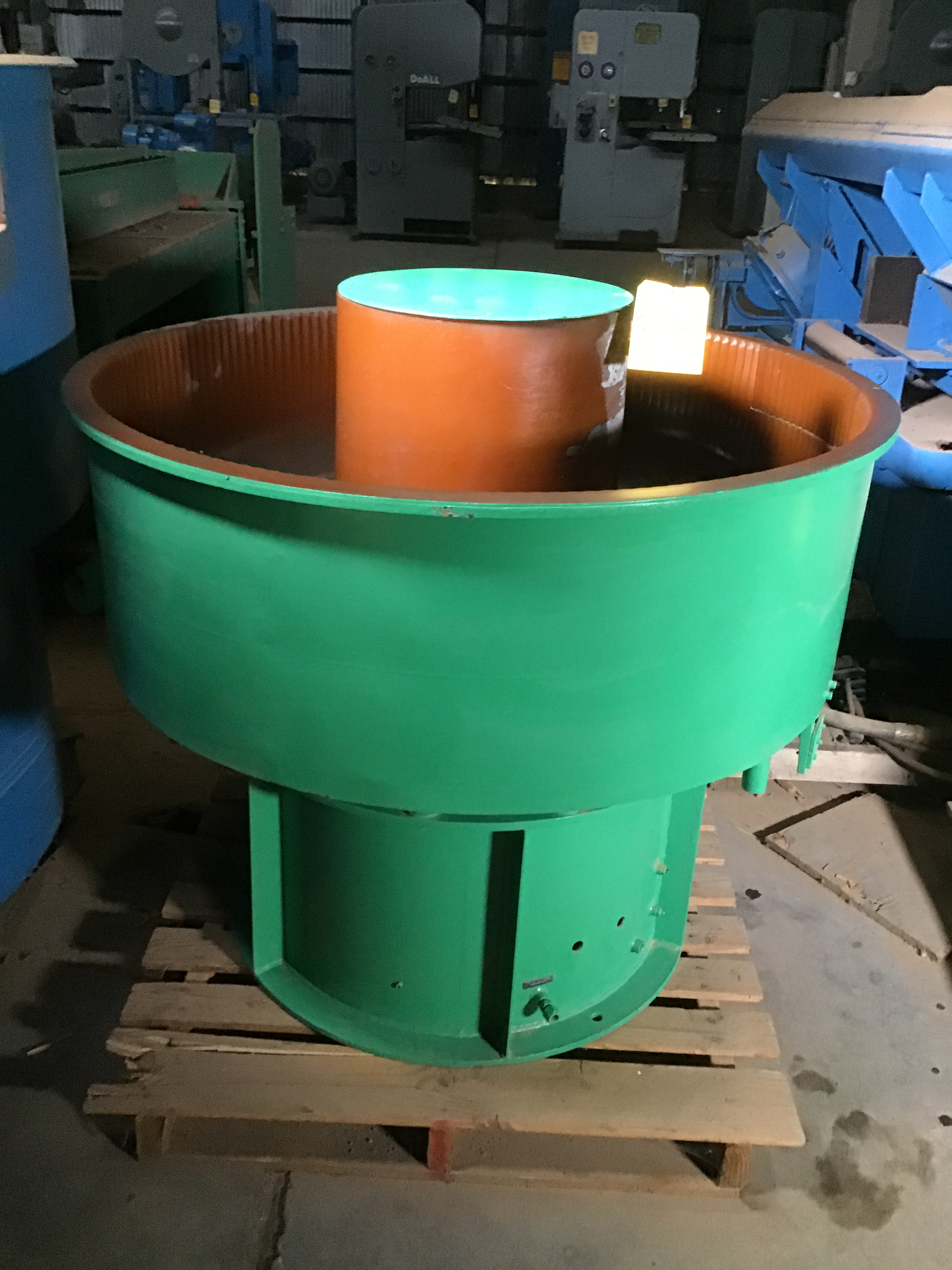 Used 10 cu. ft. Sweco Mdl. FM-10HA Vibratory Finisher