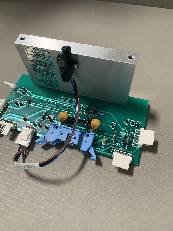 Used Bio-Rad Y7602000 Vickers Instruments Pick & Place Linear Arm PCB PER2B00C