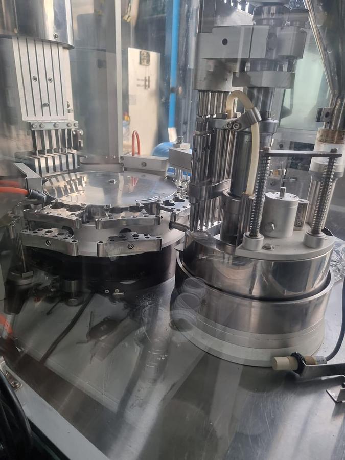 Used 2004 Kwang Dah KDF-6