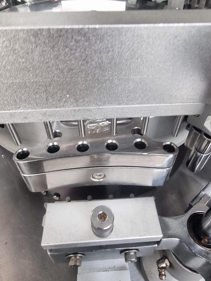 Used 2004 Kwang Dah KDF-6