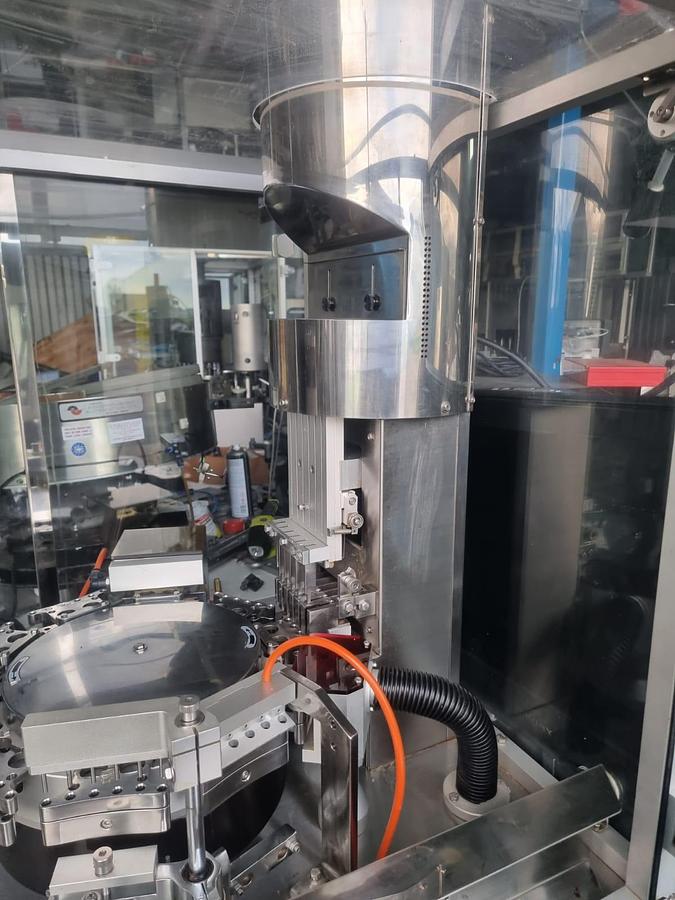 Used 2004 Kwang Dah KDF-6