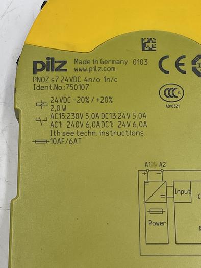 Used Pilz PNOZ S7 24VDC 4n/0 1n/c