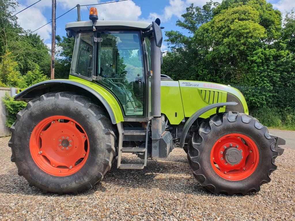 Used Claas Ares 697 ATZ 4wd Tractor