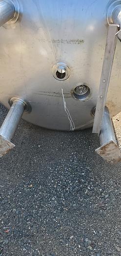 Used 700 GALLON VERTICAL PRESSURE VESSEL - T-316L S/S - 50 PSI/FV INTERNAL