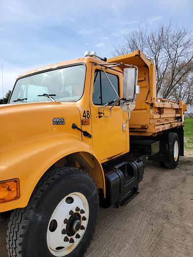 Used 2002 International 4900