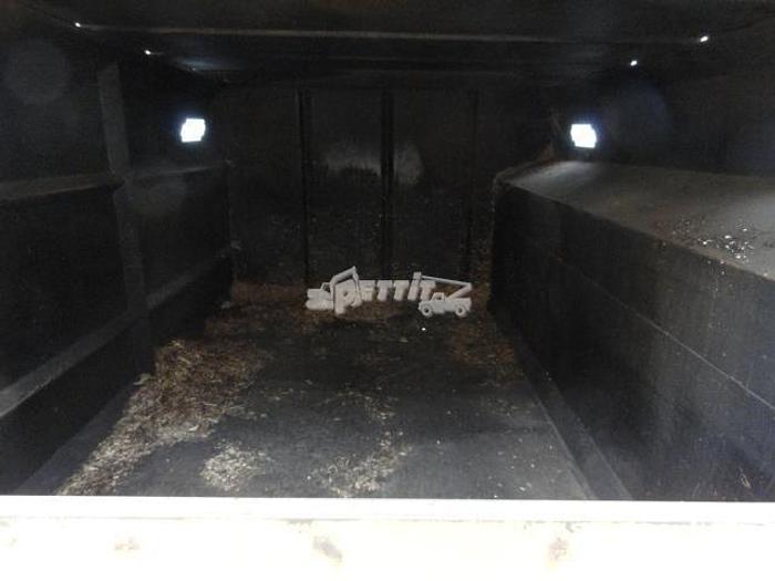 Used 2011 FREIGHTLINER BUSINESS CLASS M2 106