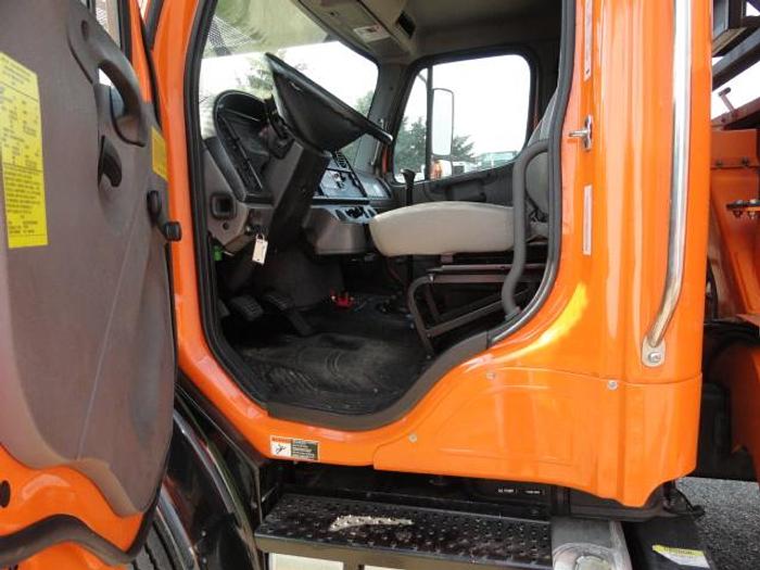 Used 2018 FREIGHTLINER BUSINESS CLASS M2 106