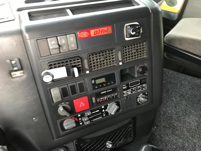 Usado 2000 IVECO Eurostar 440E43T