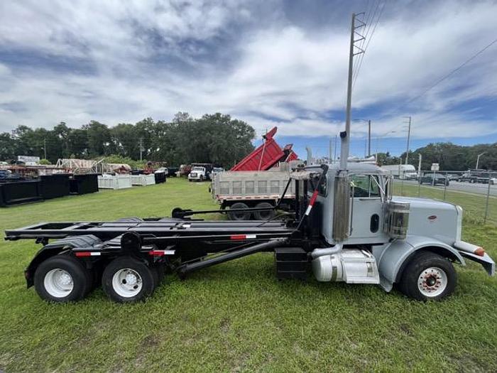Used 2004 Peterbilt 357 Roll-Off