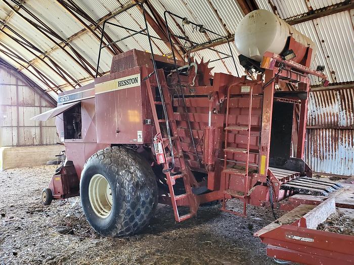 Used 2003 Hesston 4910 Baler w/ Accumulator