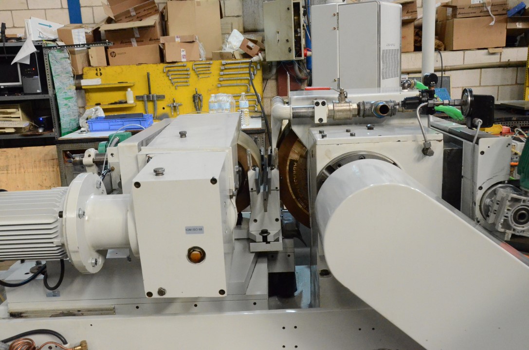 Usado ESTARTA 322 CNC Rectificadoras sin centros #4390