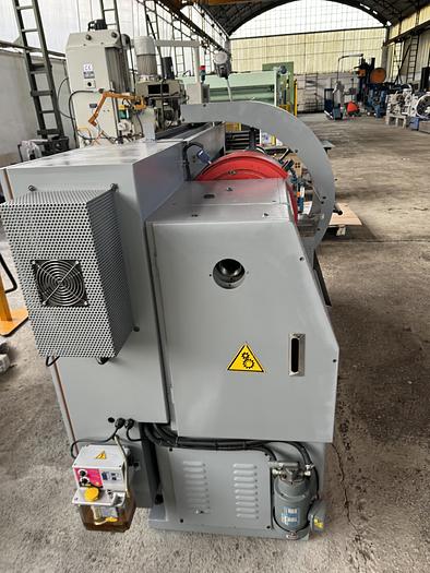 Usato Tornio cnc Ann Yang Castor DY-410pc