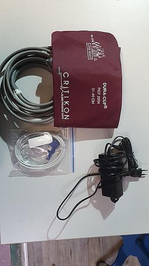 Gebraucht GE  ProCare Patientenmonitor auf Trolley mit Zubehör