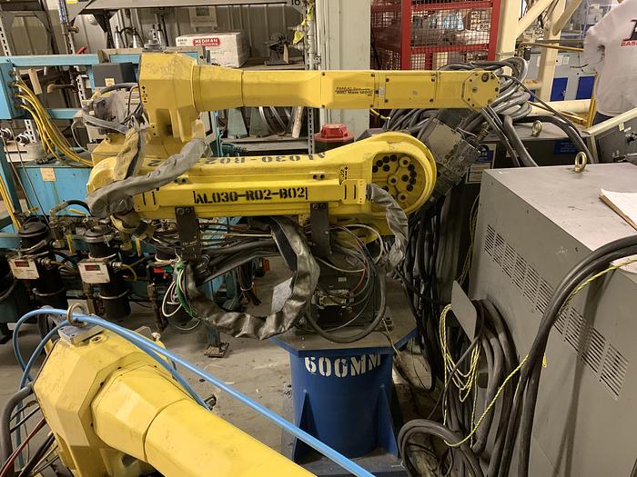 FANUC ARCMATE 120iC/10L 6 AXIS CNC MIG WELDING ROBOT WITH R30iA CONTROLLER