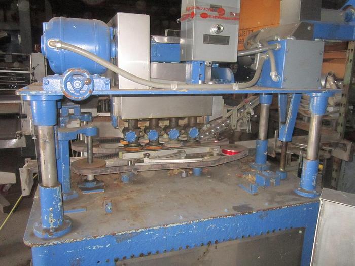 Used Capper, 8 Spindle, AC Vari Speed, 2 Tier #S739406