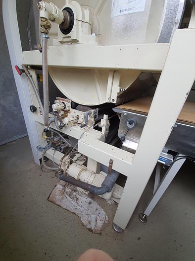 Used Form and chill roll WOLF Type 1250