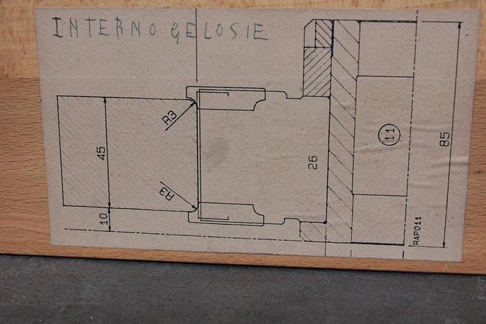 Used Gruppo utensili serramento usato