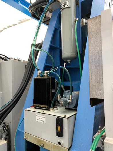 Ottime Centro di Lavoro Verticale MAZAK VTC-300 C