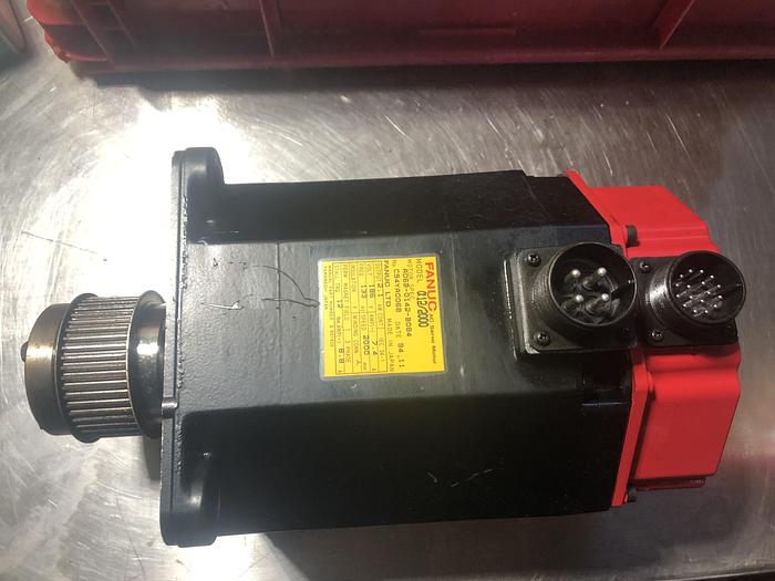 Used Fanuc A06B-0142-B084 AC Servo motor(M2)