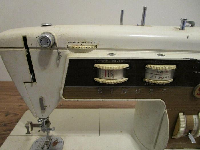 Used VINTAGE SINGER GRADUTE 6705 SEWING MACHINE