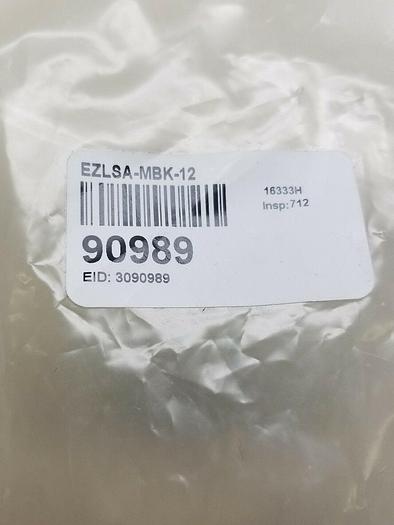 New Banner Engineering EZLSA-MBK-12 Center Mounting Bracket