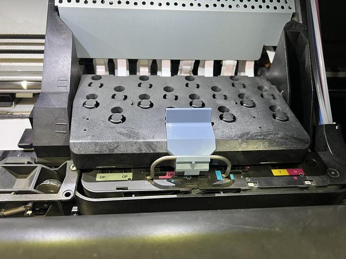 Used 2016 Hewlett-Packard Latex 570