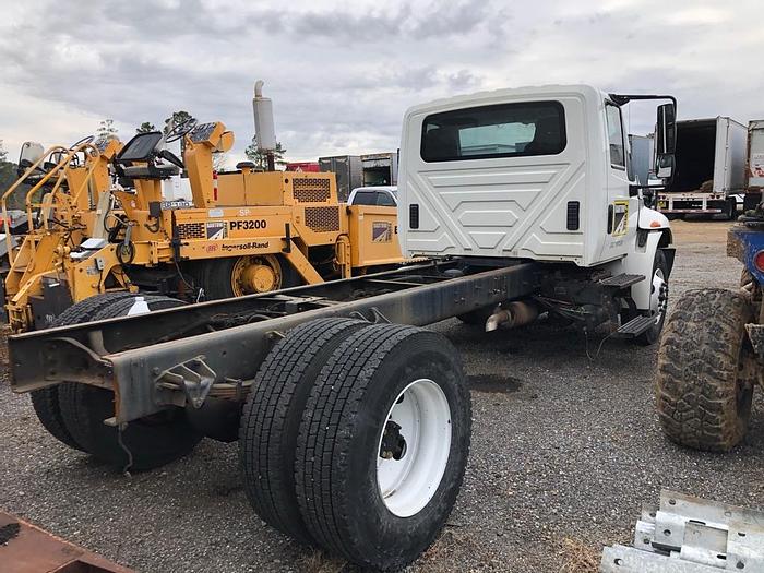 Used 2011 INTERNATIONAL 4300 SBA 4X2