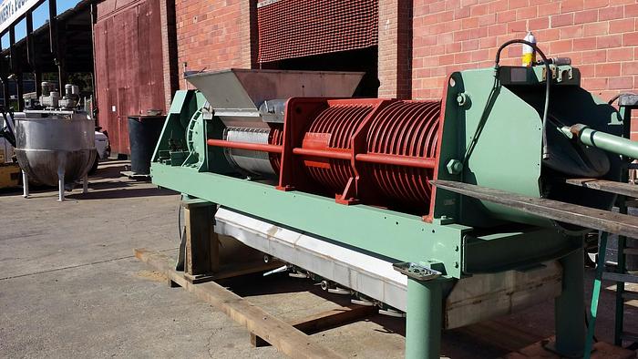 Used Press, Screw, COQ, Mdl 143PO6, Horizontal, S/st, #S740507