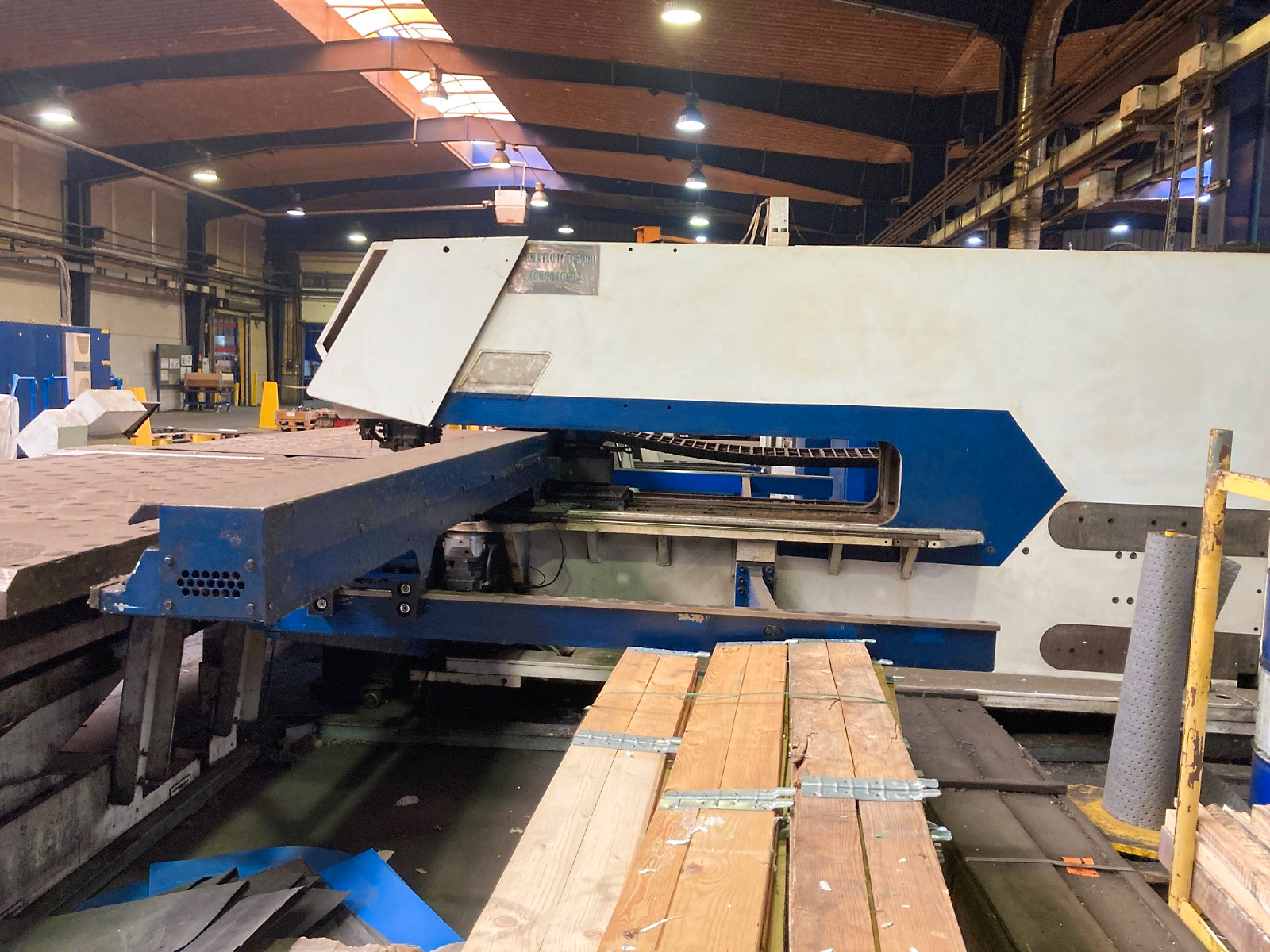 Used Trumpf TC 5000 R - 1600 - Punching Machine - 2005