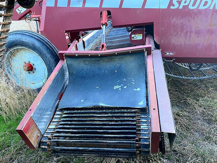 Used 2005 Spudnik 6140 Potato Windrower