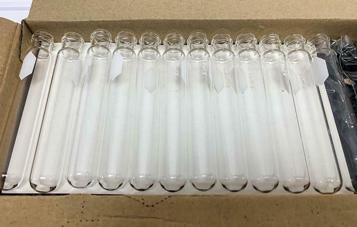 Kimax 45066-20125, Glass Culture Tubes W/ Caps 20x125mm NEW Lot of 192 (6729)W