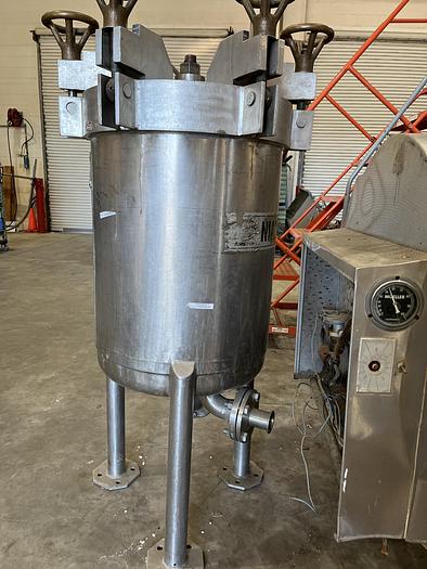 Used AMETEK NIAGARA FILTER - MODEL 18-18-S - 72 PSI @ 200 DEG. F