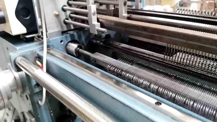 Usato No. 2 Macchine crochet elettroniche Comez Model 1608 Testronic