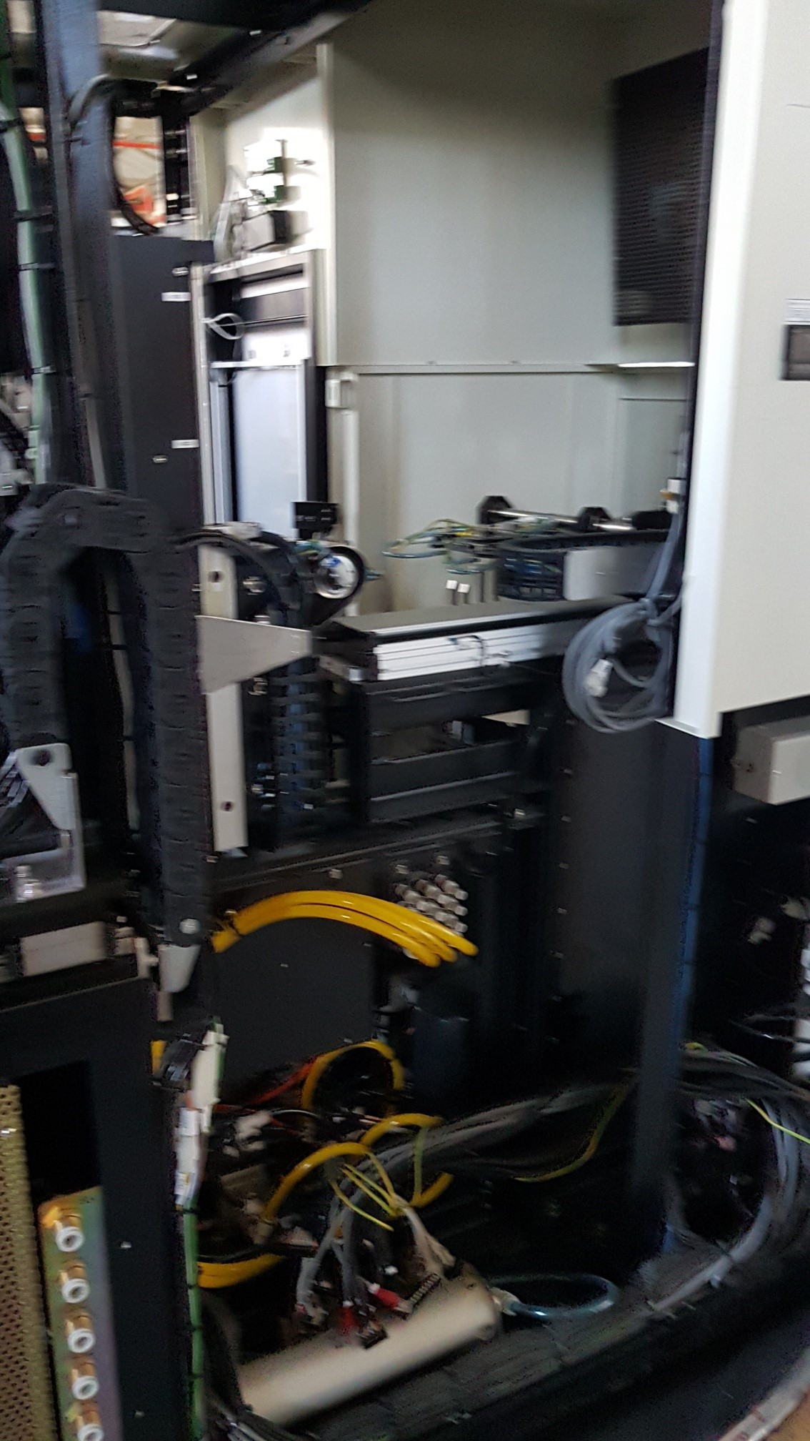 Used LINTEC RAD-2500F / 12RM Wafer Mounter