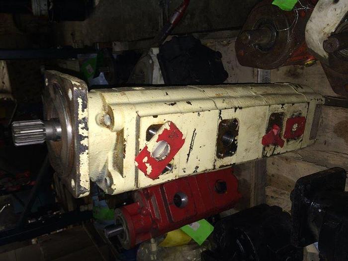 Used 313-9640-029-R Hydraulic Pump