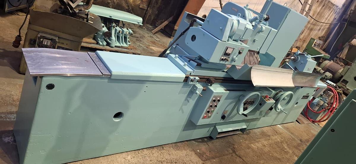 Used Szlifierka do wałków TOS HOSTIVAR BHU 40x1500
