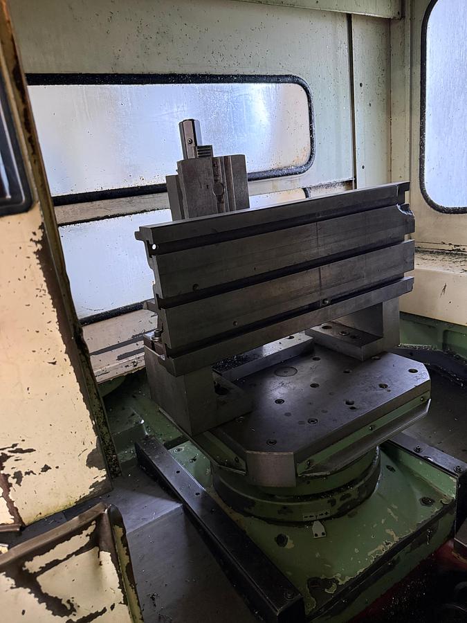 Used Centrum obróbcze dwupaletowe OKK PCH 500