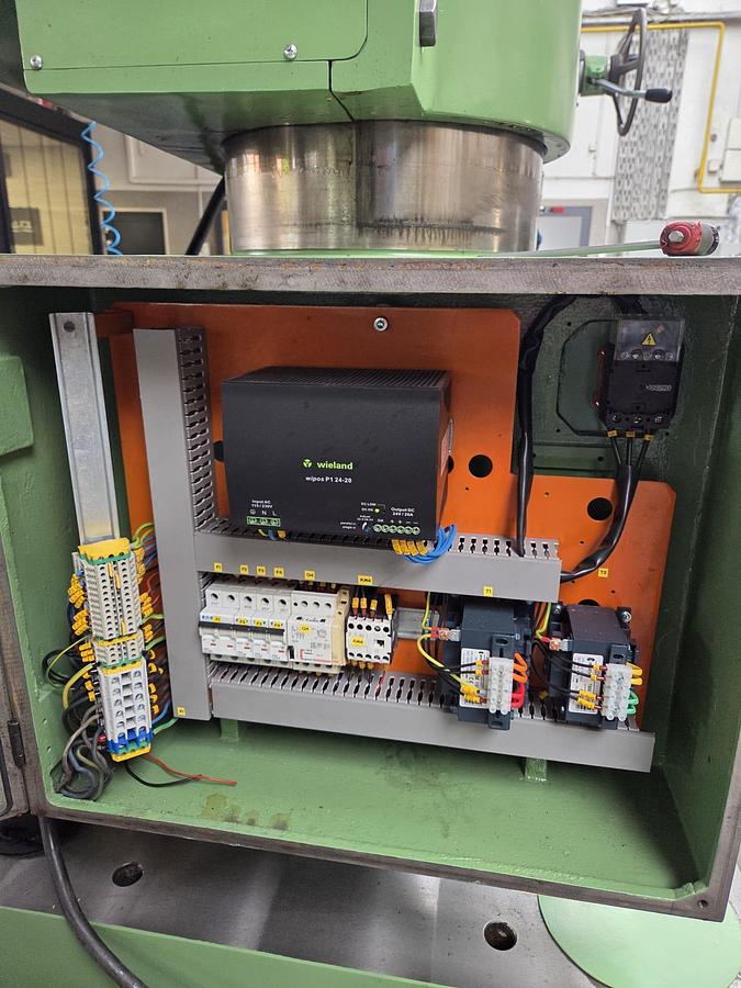 Used Wiertarka promieniowa Cegielski WRA 632