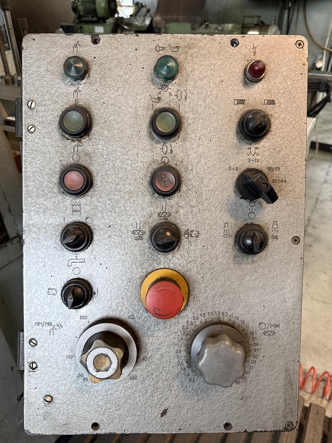 Used Szlifierka do wałków 5K822B