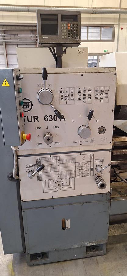Used Tokarka PONAR TUR 630A/3000